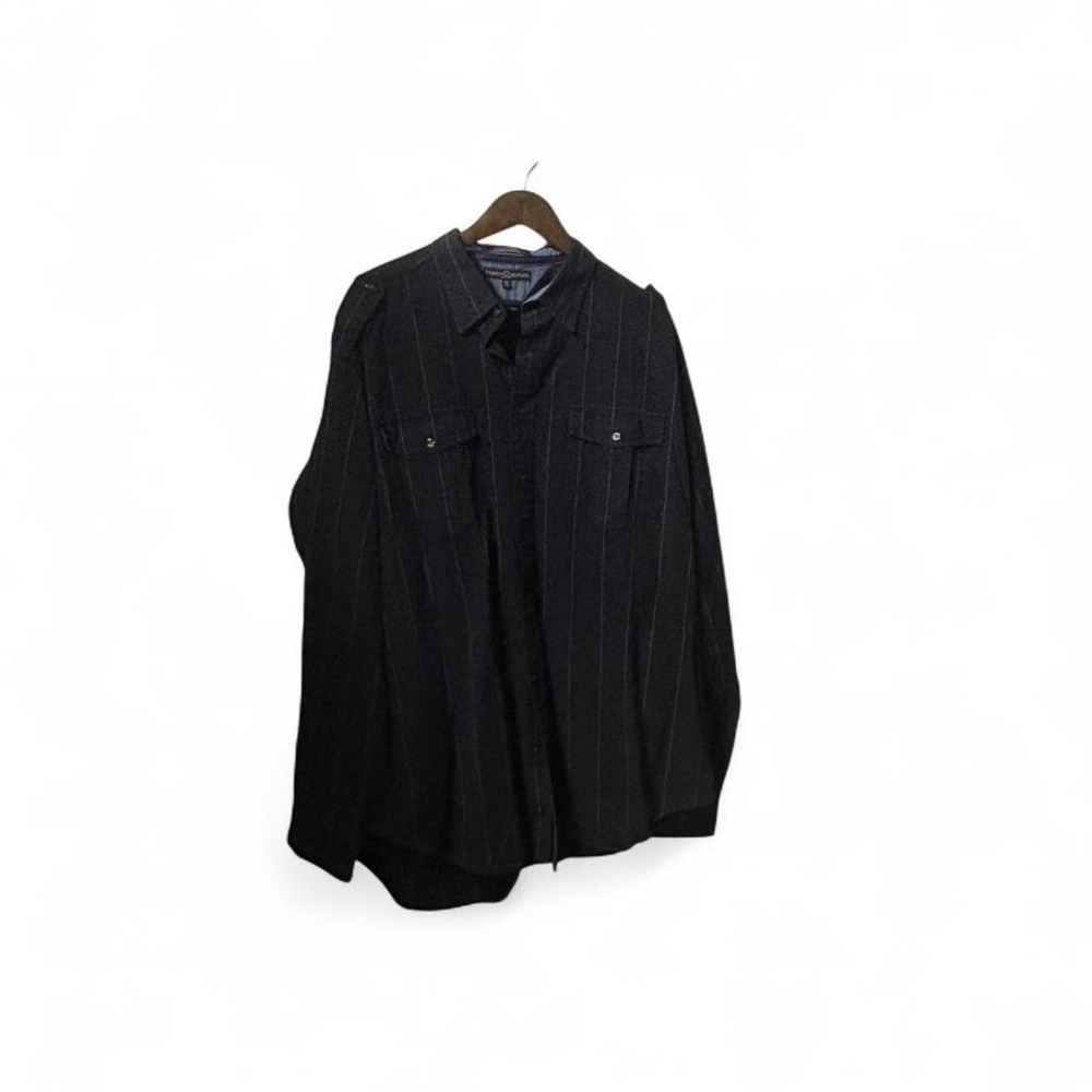 Men's‎ vintage Tommy Hilfiger Navy blue pinstripe button-up long sleeve shirt